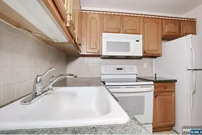 550 Fairview 312 #312, Westwood, NJ 07675 - Photo 20