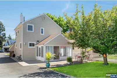 138 Lincoln Avenue, Wood Ridge, NJ 07075 - Photo 6