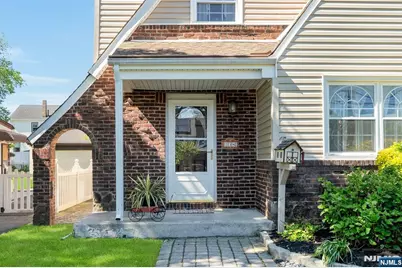 138 Lincoln Avenue, Wood Ridge, NJ 07075 - Photo 2