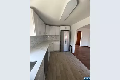 1225 Inwood Terrace, Fort Lee, NJ 07024 - Photo 6