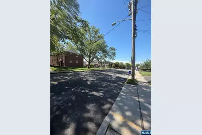 1225 Inwood Terrace, Fort Lee, NJ 07024 - Photo 18