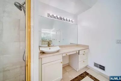 270 Marietta Street, Englewood Cliffs, NJ 07632 - Photo 18