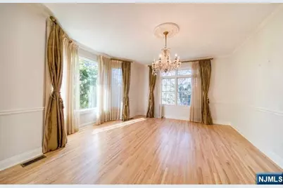 270 Marietta Street, Englewood Cliffs, NJ 07632 - Photo 6