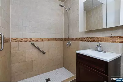 619 Cadmus Court, Teaneck Township, NJ 07666 - Photo 22