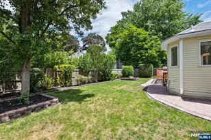 619 Cadmus Ct, Teaneck Township, NJ 07666 - Photo 34