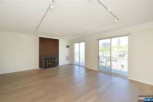 1077 River Ph6, Edgewater, NJ 07020 - Photo 6