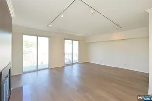 1077 River Ph6, Edgewater, NJ 07020 - Photo 8