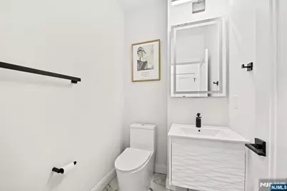 865 Summit Avenue 2 #2, Jersey City, NJ 07307 - Photo 14