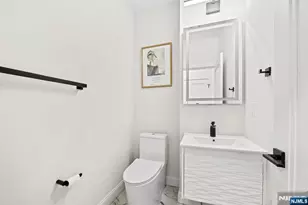 865 Summit Ave 2, Jersey City, NJ 07307 - Photo 14