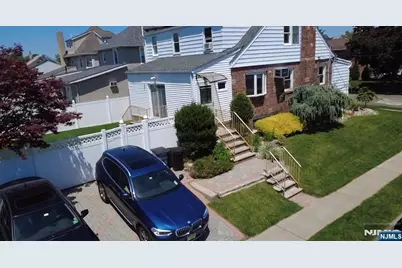 270 Bell Avenue, Hasbrouck Heights, NJ 07604 - Photo 24