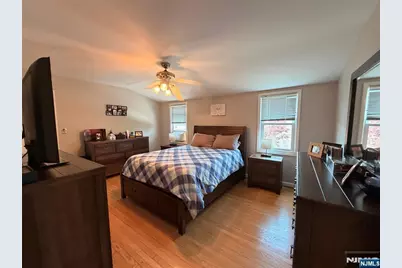 270 Bell Avenue, Hasbrouck Heights, NJ 07604 - Photo 12