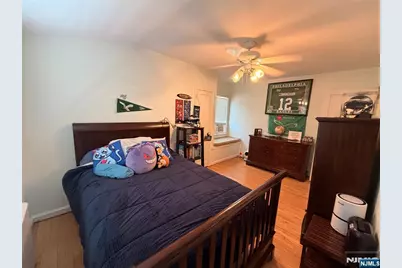270 Bell Avenue, Hasbrouck Heights, NJ 07604 - Photo 14