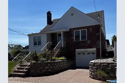 270 Bell Avenue, Hasbrouck Heights, NJ 07604 - Photo 22