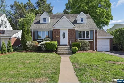 35-10 Ferry Heights, Fair Lawn, NJ 07410 - Photo 2