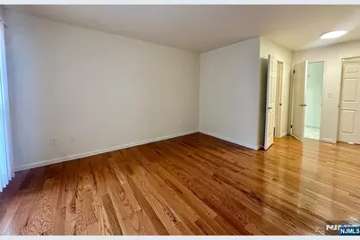951 S Westgate Drive, Fort Lee, NJ 07024 - Photo 12