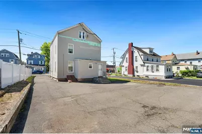 223 Montgomery Street, Bloomfield, NJ 07003 - Photo 4