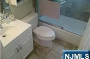 62 Reid Ave, Bergenfield, NJ 07621 - Photo 10