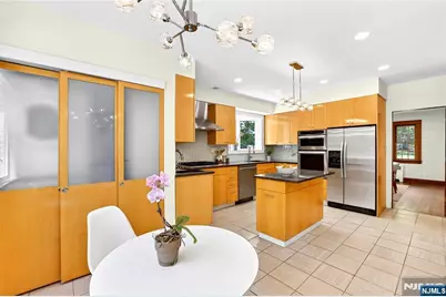 184 Old Short Hills Road, Millburn, NJ 07078 - Photo 20