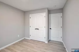 54 Holland St, Newark, NJ 07103 - Photo 14
