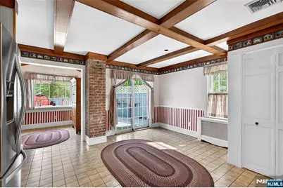 90 Hamburg, Bloomingdale, NJ 07403 - Photo 30
