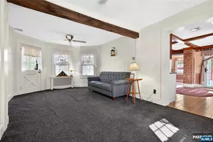 90 Hamburg, Bloomingdale, NJ 07403 - Photo 28