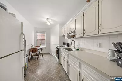 155 Union Avenue 212 #212, Rutherford, NJ 07070 - Photo 4