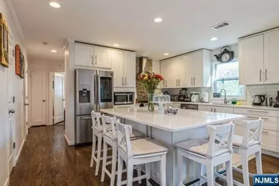 326 Brookside Avenue, Cresskill, NJ 07626 - Photo 10