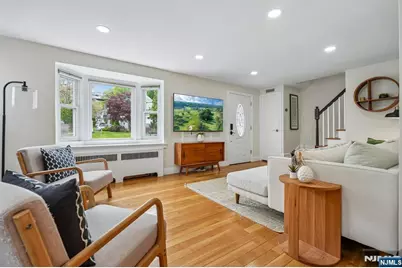 93 Prospect Street, Verona, NJ 07044 - Photo 8
