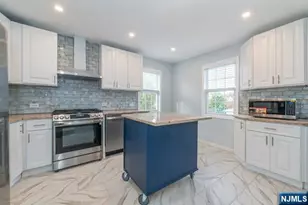 14 Grove Terrace 2, Montclair, NJ 07042 - Photo 8