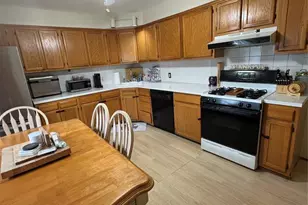 238 New St, Lyndhurst Township, NJ 07071 - Photo 4