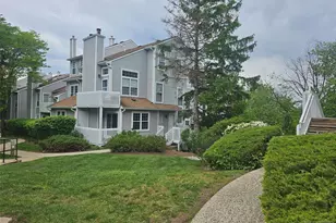 21 Markham Cir, Englewood, NJ 07631 - Photo 1