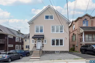 46 Hudson Avenue A #A, Edgewater, NJ 07020 - Photo 2