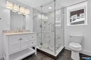 46 Hudson Ave A, Edgewater, NJ 07020 - Photo 20