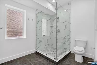 46 Hudson Avenue A #A, Edgewater, NJ 07020 - Photo 14