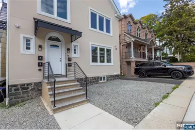 46 Hudson Avenue A #A, Edgewater, NJ 07020 - Photo 1