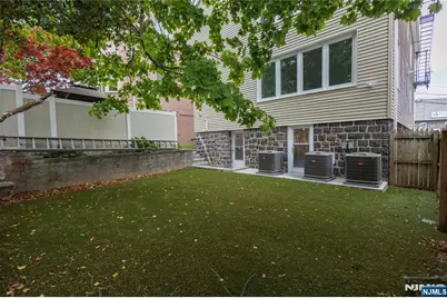 46 Hudson Avenue A #A, Edgewater, NJ 07020 - Photo 24
