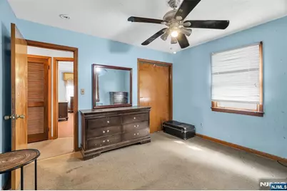 123 Summit Avenue, Elmwood Park, NJ 07407 - Photo 30