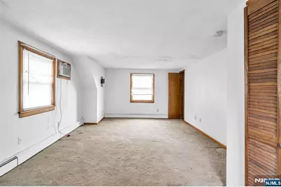 123 Summit Avenue, Elmwood Park, NJ 07407 - Photo 34