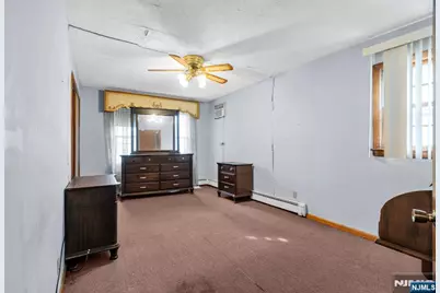 123 Summit Avenue, Elmwood Park, NJ 07407 - Photo 26
