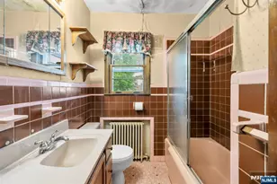 123 Summit Ave, Elmwood Park, NJ 07407 - Photo 32