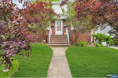 123 Summit Avenue, Elmwood Park, NJ 07407 - Photo 8