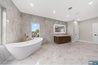 317 Edstan Way, Paramus, NJ 07652 - Photo 38