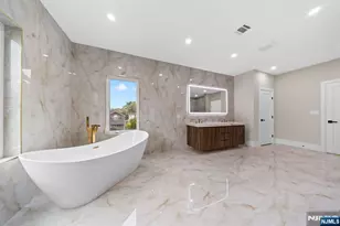 317 Edstan Way, Paramus, NJ 07652 - Photo 38