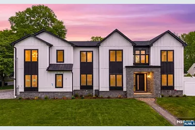 317 Edstan Way, Paramus, NJ 07652 - Photo 2