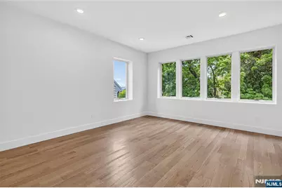46 Hudson Avenue B #B, Edgewater, NJ 07020 - Photo 16