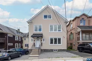 46 Hudson Ave B, Edgewater, NJ 07020 - Photo 2