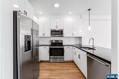 520 Cliff Street 319 #319, Fairview, NJ 07022 - Photo 6