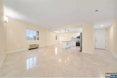 399 11th Street 206 #206, Palisades Park, NJ 07650 - Photo 4