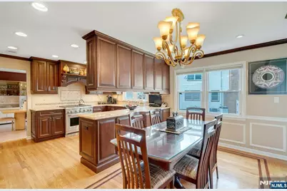 42-09 Cosgrove Court, Fair Lawn, NJ 07410 - Photo 8