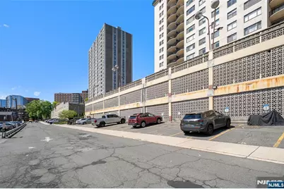 150 Overlook Avenue 8D #8D, Hackensack, NJ 07601 - Photo 22